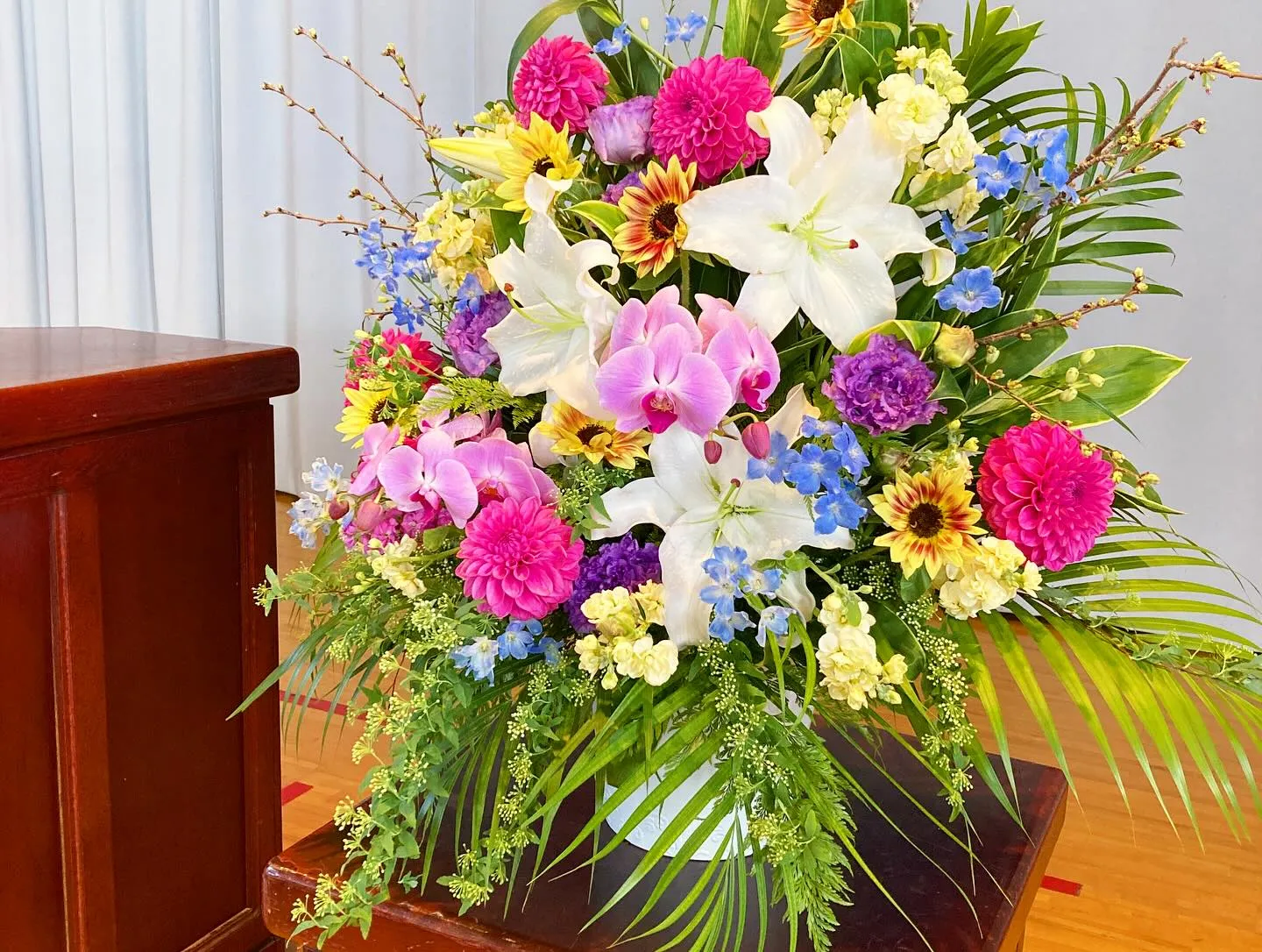 小学校、中学校入学おめでとう㊗️式典のお花で、入学式が華やぐ...