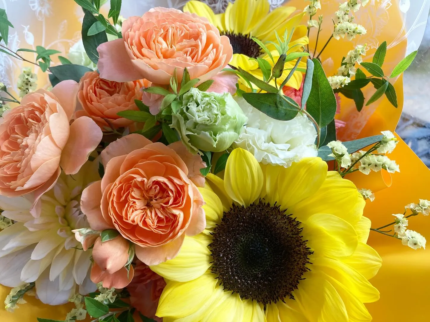 奥様へ出産祝い🎉ひまわり🌻を入れて、夏らしく。