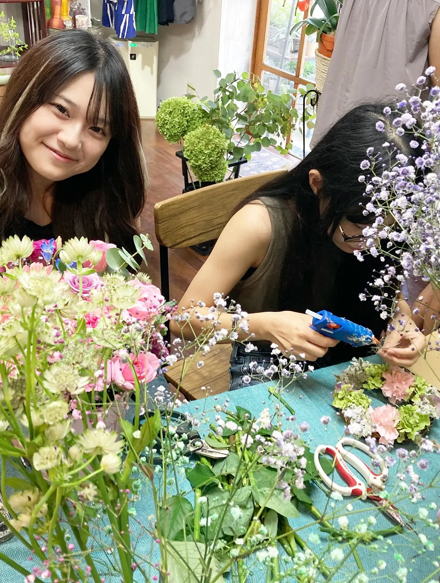 花遊び教室💐キラキラ女子の華やかで、賑やかなお花教室になりま...