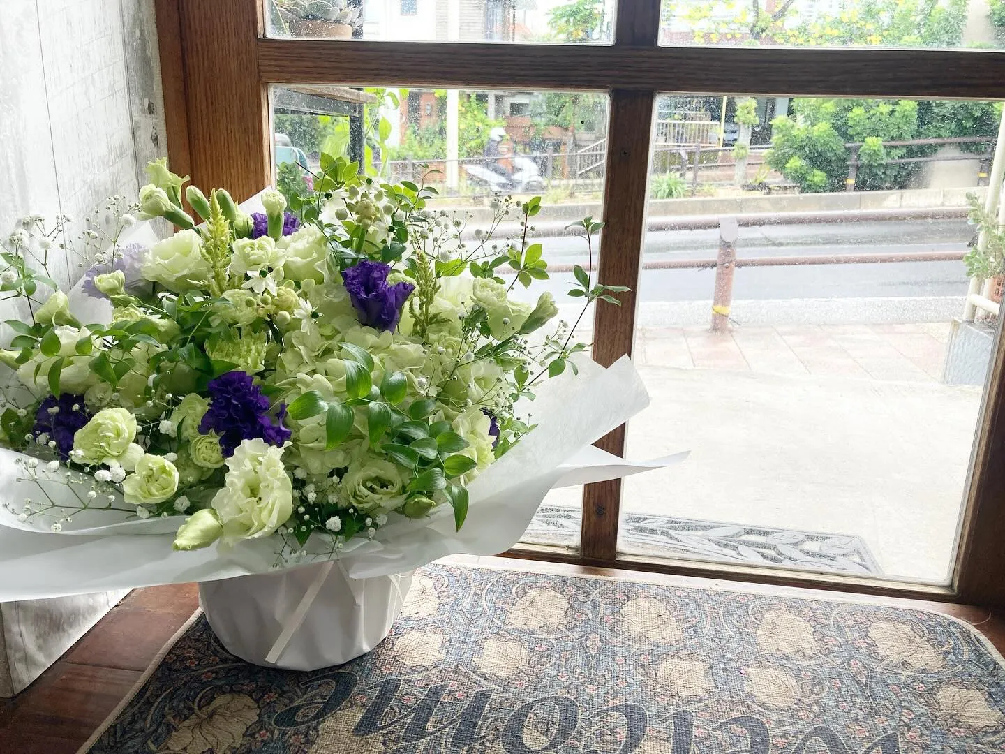 お供えの盛花。