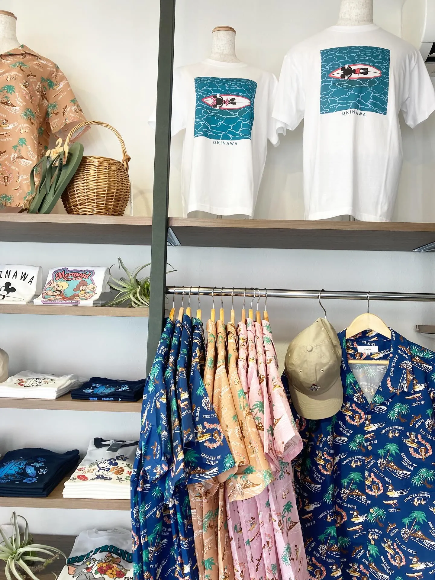 国際通りにオープンしました、LOVALOT那覇店様へ。