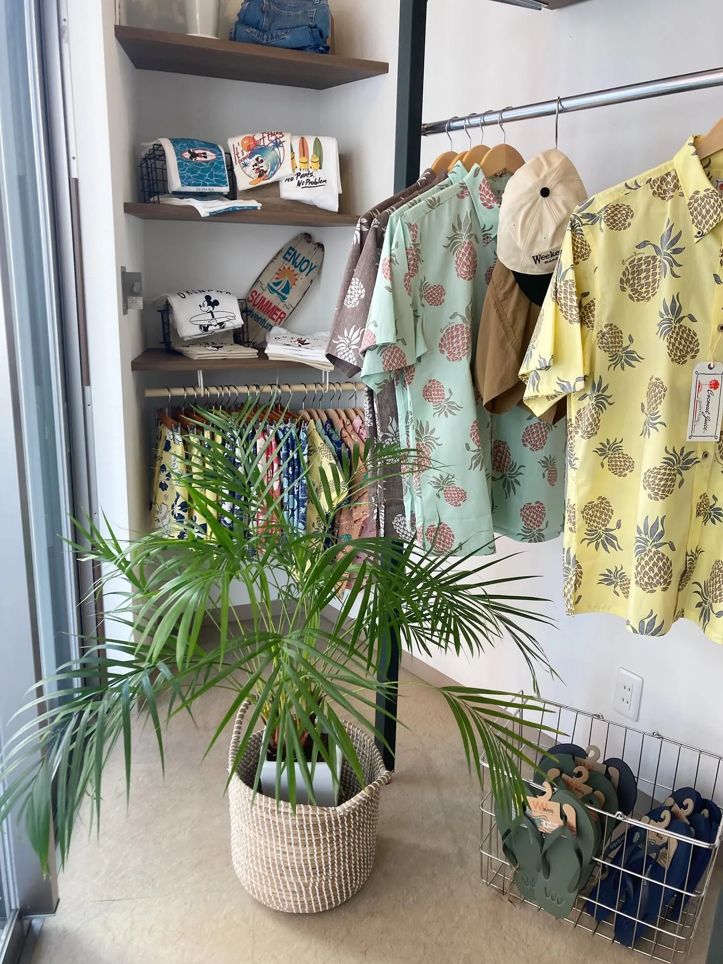 国際通りにオープンしました、LOVALOT那覇店様へ。