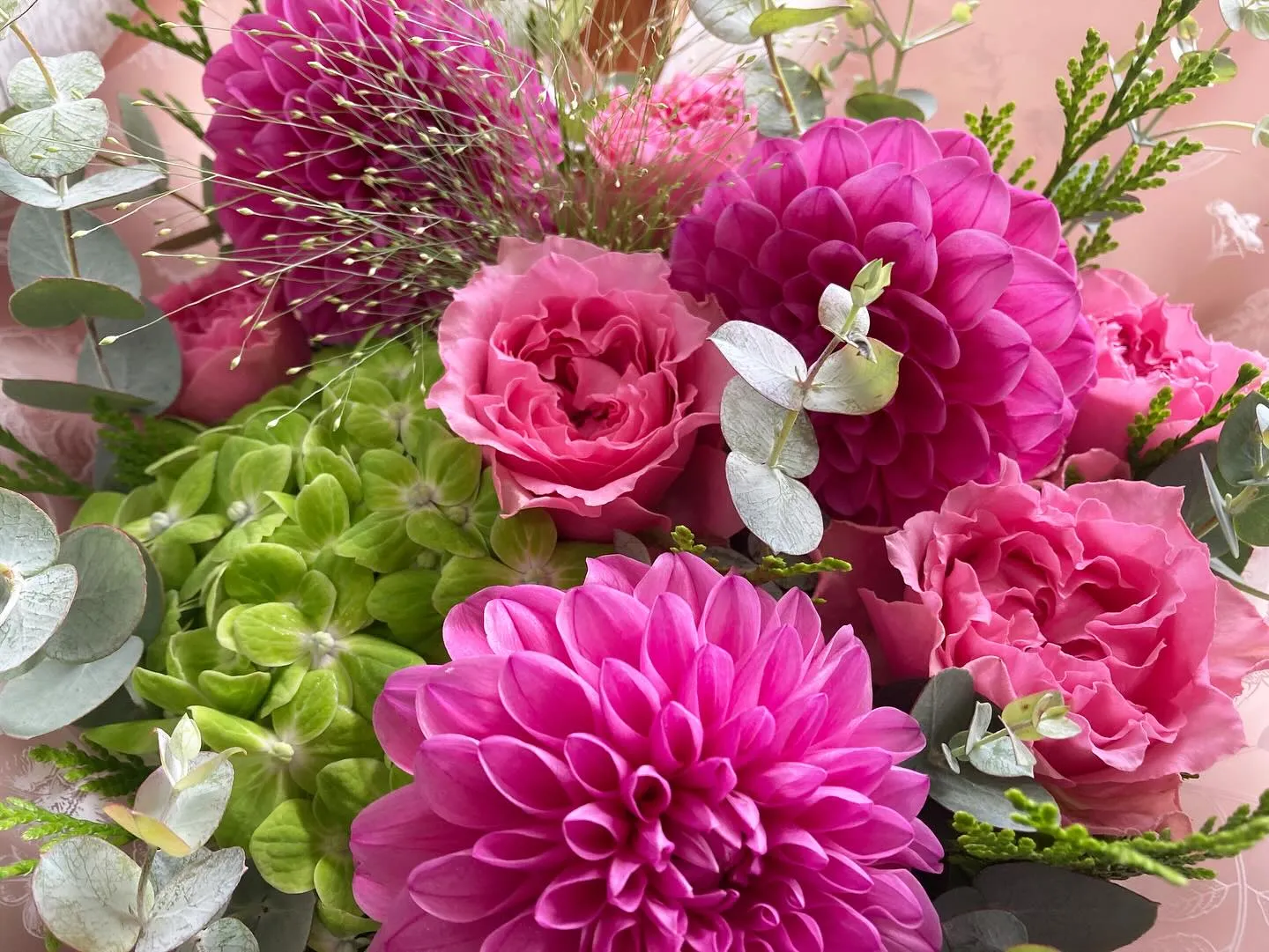 コンサートのお花🌸華やかにお任せ。